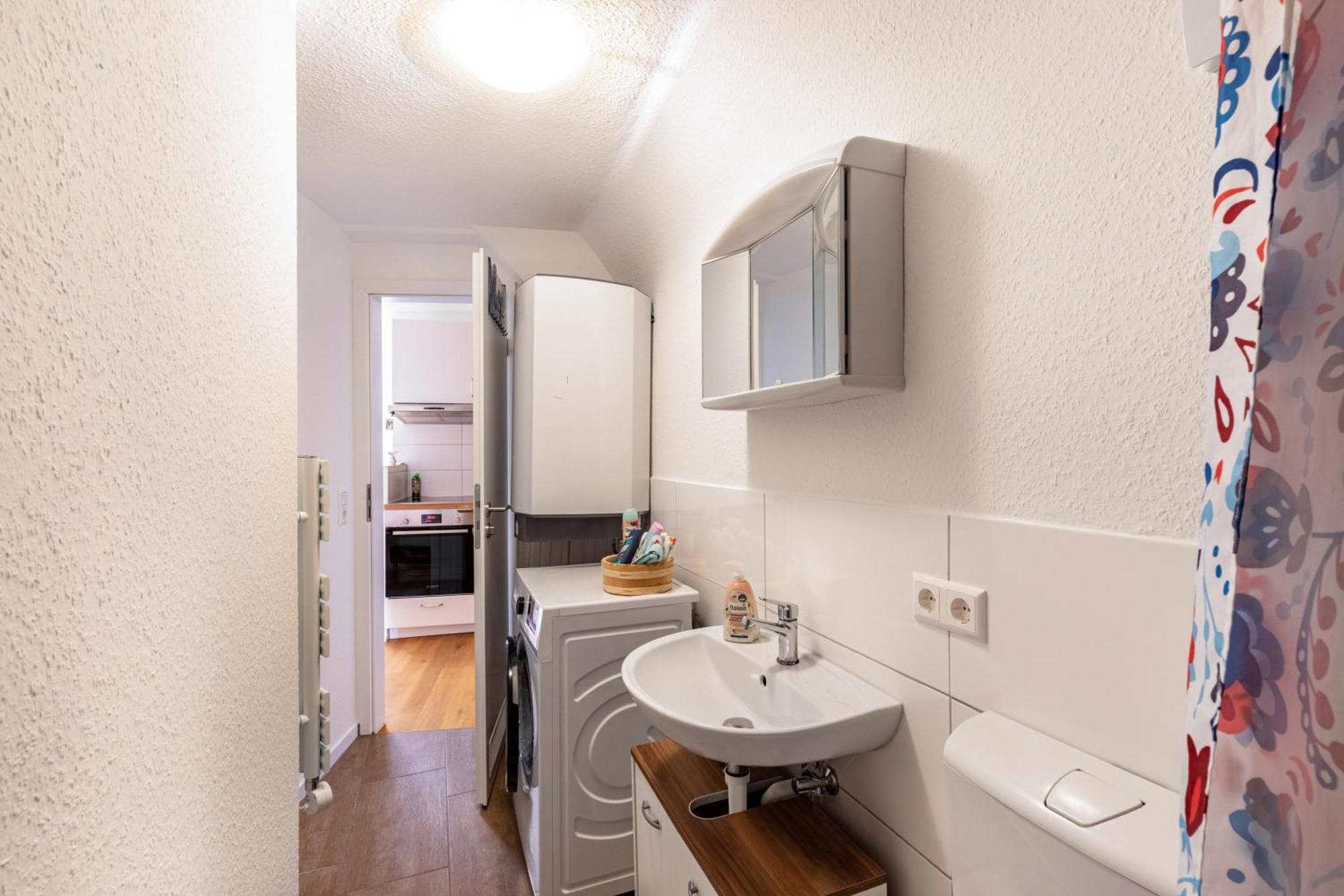 Apartmenthaus Ferienwohnungen Sila Вайнштадт Экстерьер фото