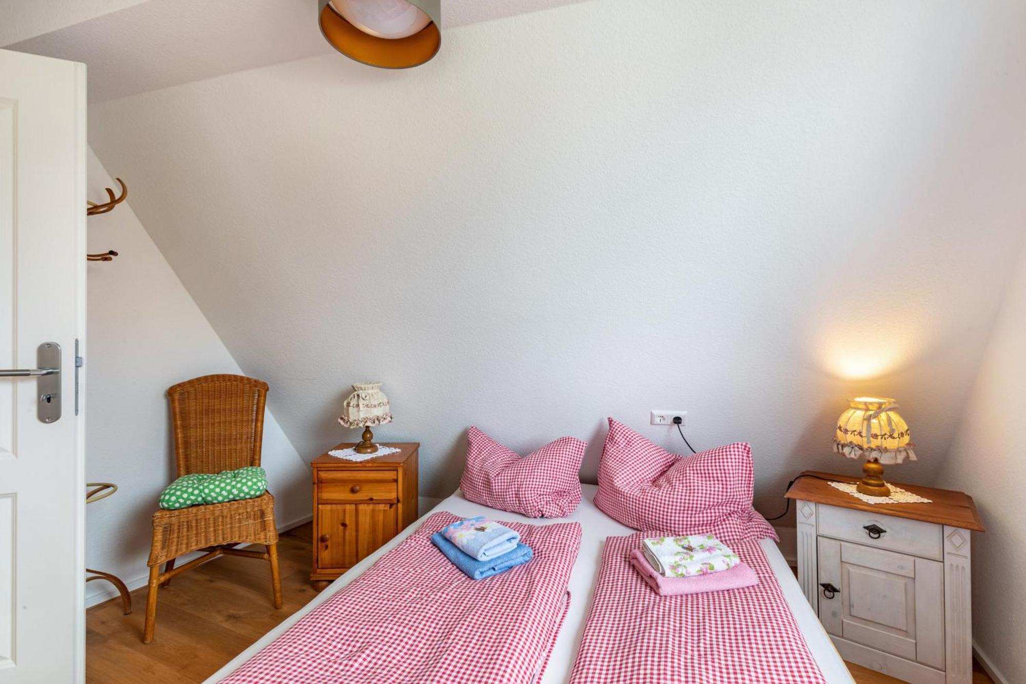 Apartmenthaus Ferienwohnungen Sila Вайнштадт Экстерьер фото