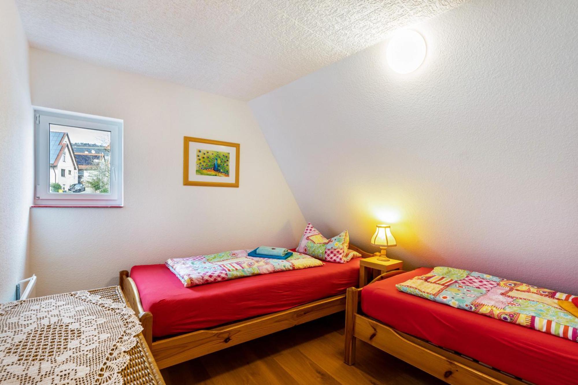 Apartmenthaus Ferienwohnungen Sila Вайнштадт Экстерьер фото
