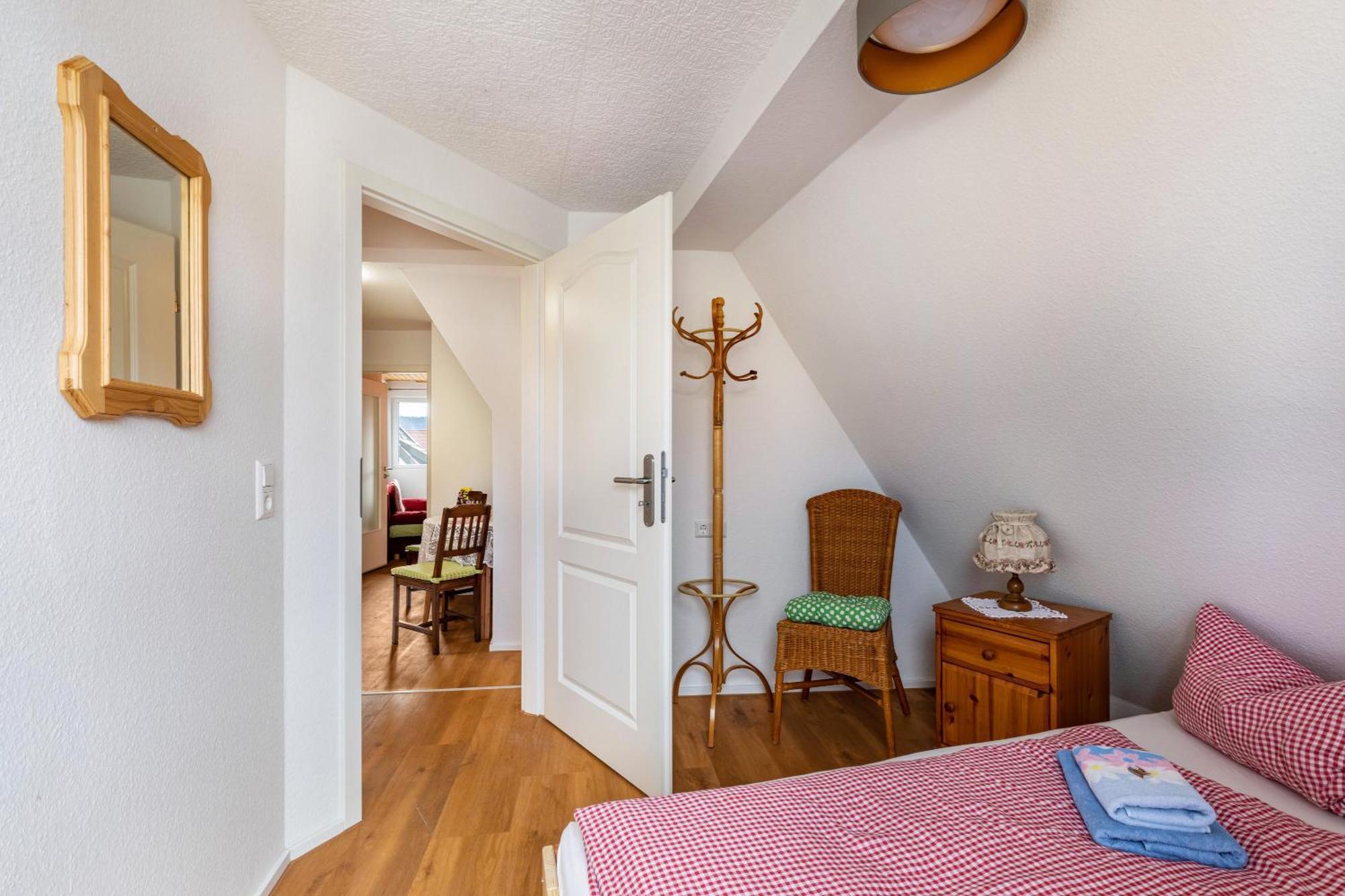 Apartmenthaus Ferienwohnungen Sila Вайнштадт Экстерьер фото