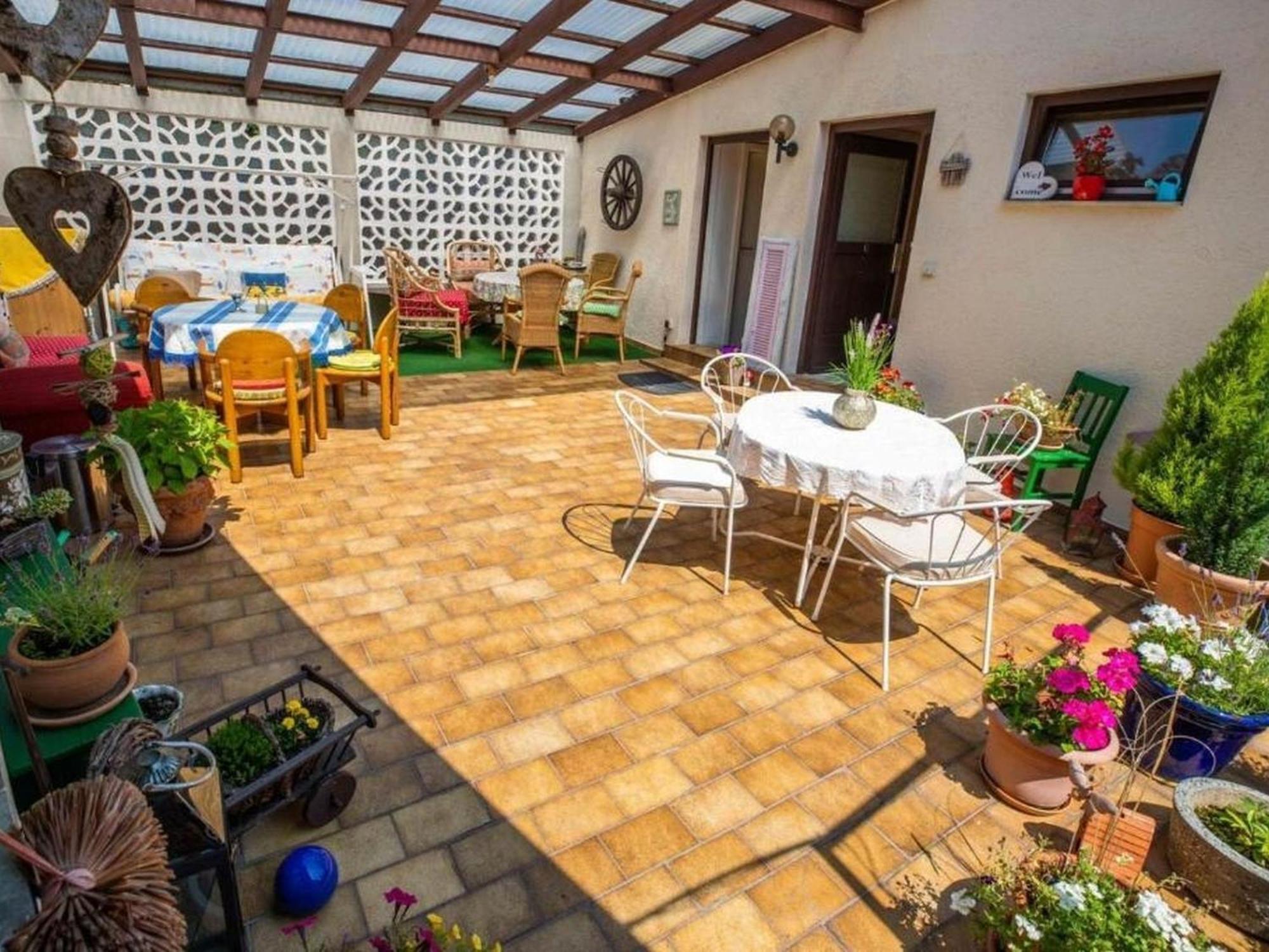 Apartmenthaus Ferienwohnungen Sila Вайнштадт Экстерьер фото