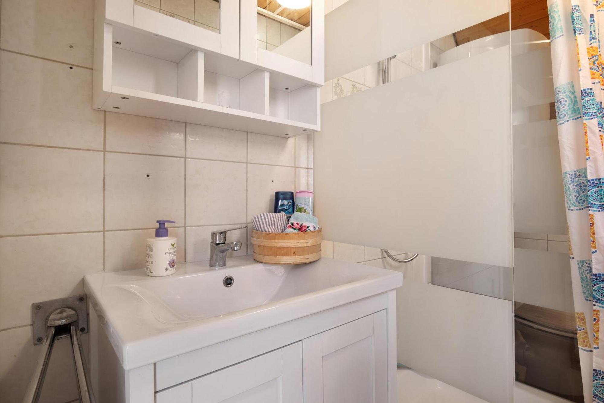 Apartmenthaus Ferienwohnungen Sila Вайнштадт Экстерьер фото