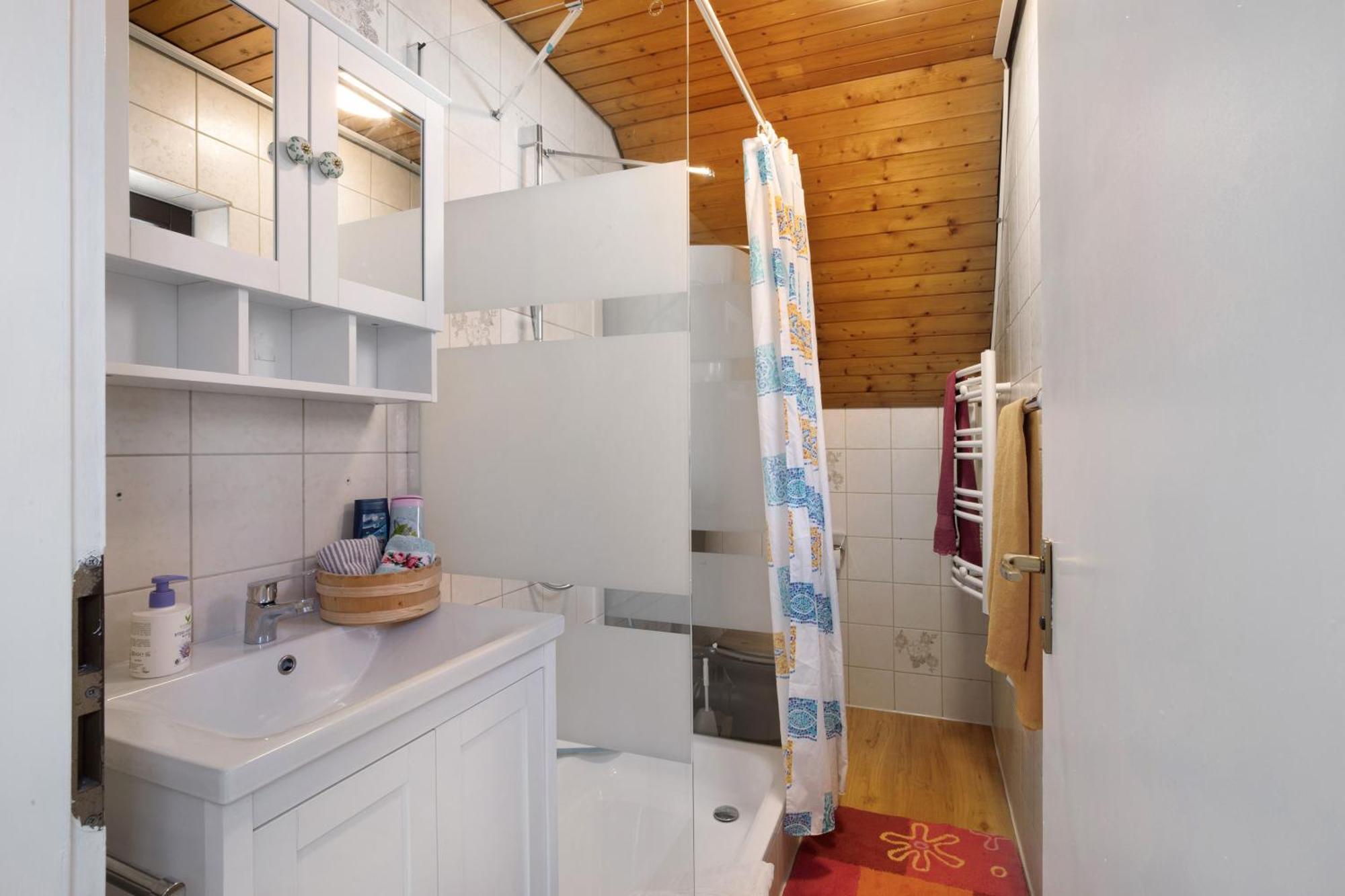 Apartmenthaus Ferienwohnungen Sila Вайнштадт Экстерьер фото